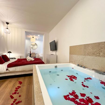 Bibemus Casa Maja - Baignoire Balneo - Parking - Terrasse Apartment Saint-Etienne  Luaran gambar