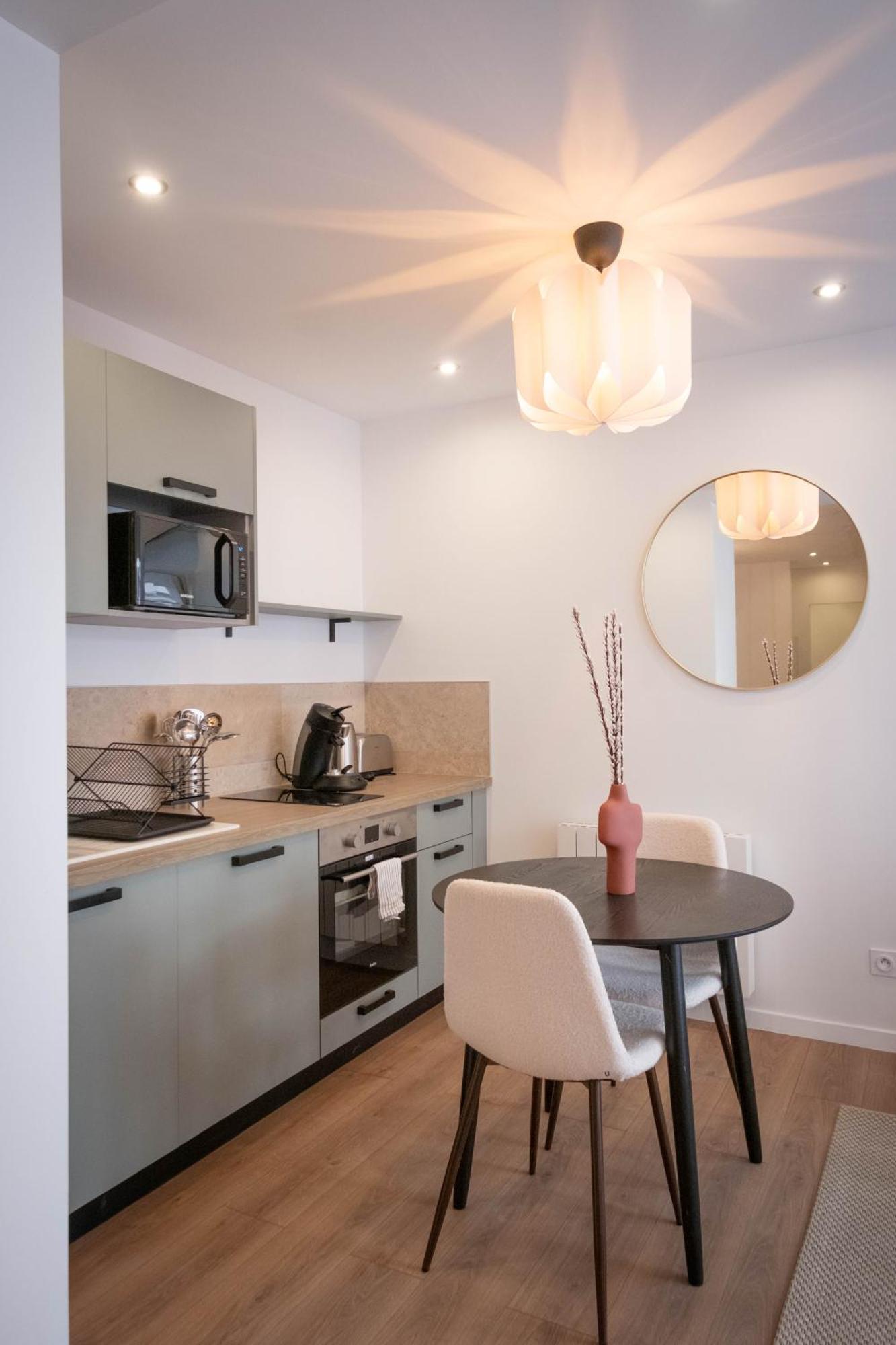 Bibemus Casa Maja - Baignoire Balneo - Parking - Terrasse Apartment Saint-Etienne  Luaran gambar