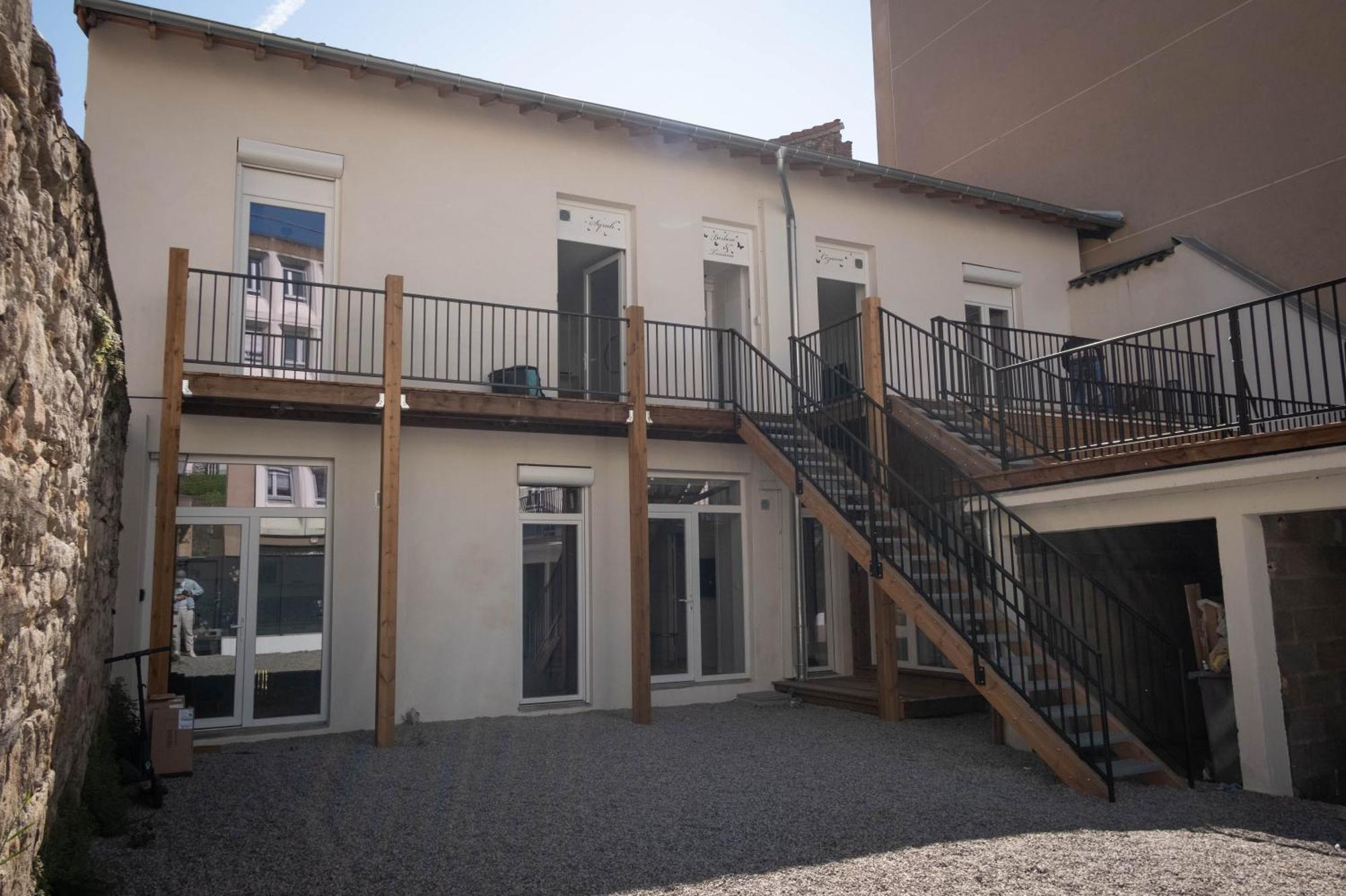 Bibemus Casa Maja - Baignoire Balneo - Parking - Terrasse Apartment Saint-Etienne  Luaran gambar