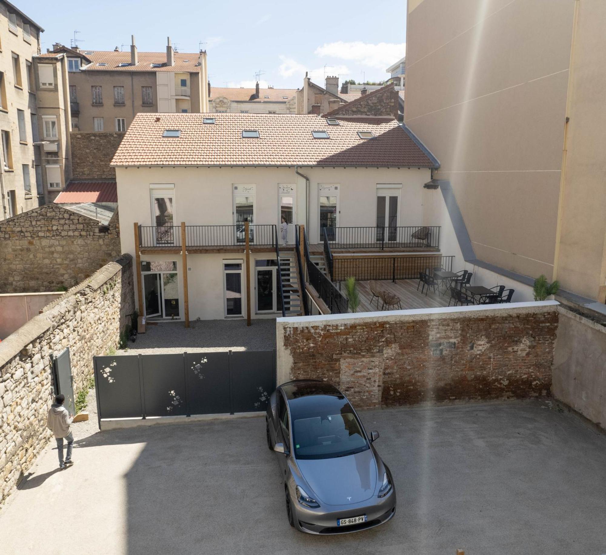 Bibemus Casa Maja - Baignoire Balneo - Parking - Terrasse Apartment Saint-Etienne  Luaran gambar