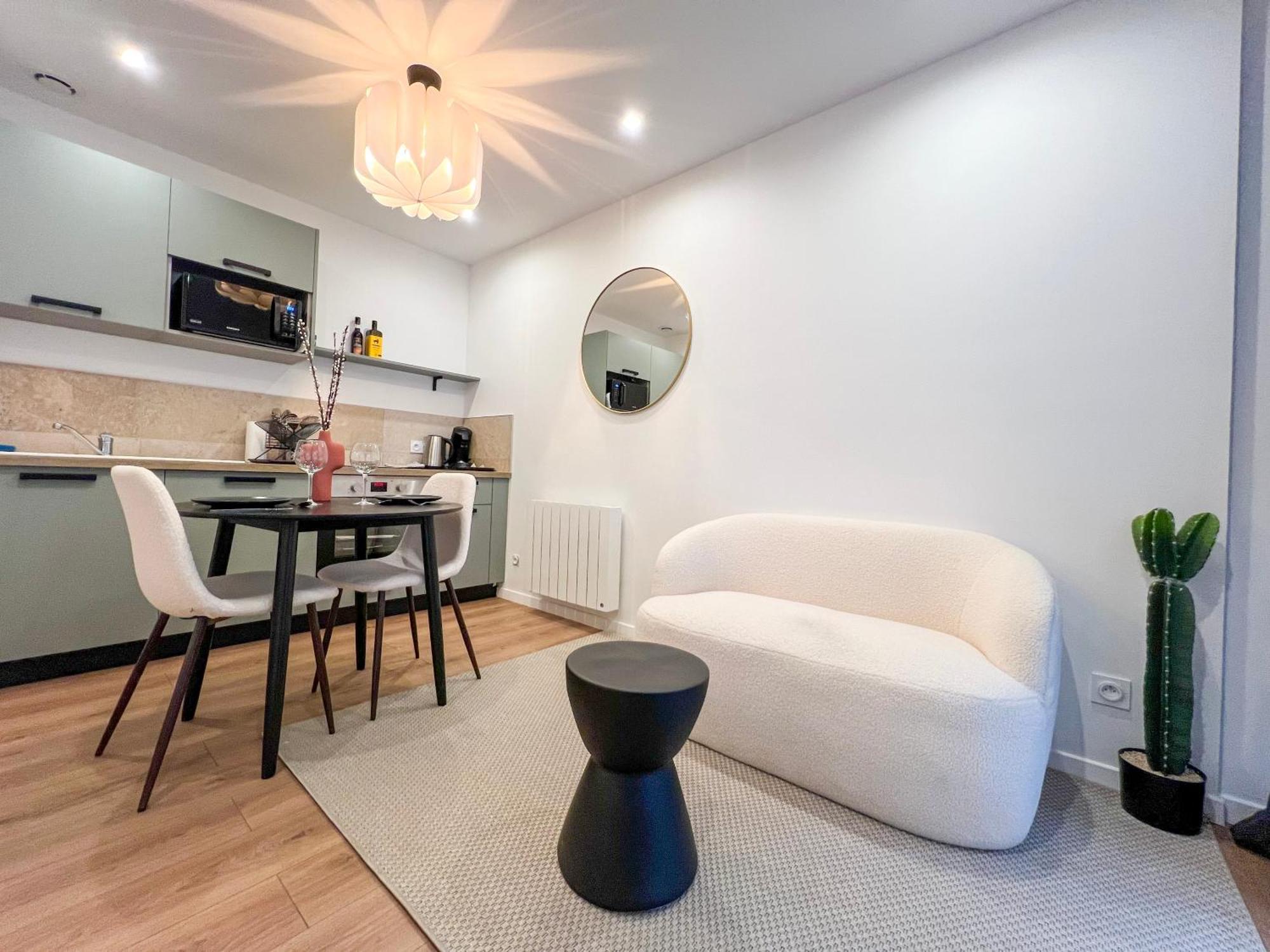 Bibemus Casa Maja - Baignoire Balneo - Parking - Terrasse Apartment Saint-Etienne  Luaran gambar